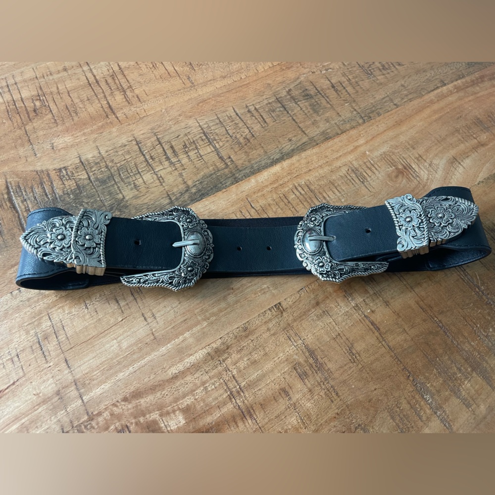 Women's black western/country belt with elastic back. Size small
